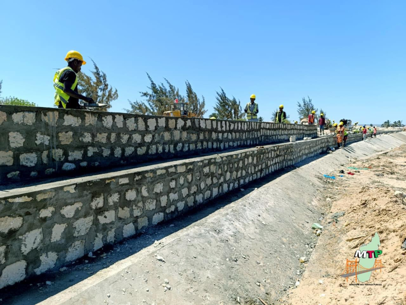 PLUS DE LA MOITIE DES TRAVAUX DE CONSTRUCTION DE LA DIGUE KIEMBE A TOLIARA ACHEVES